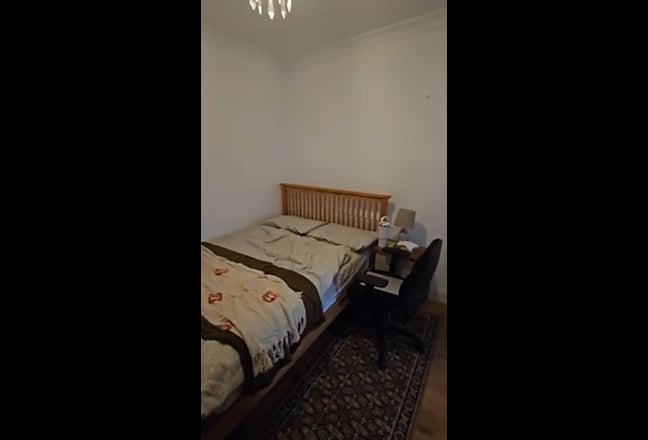 Large en-suite room  Main Photo