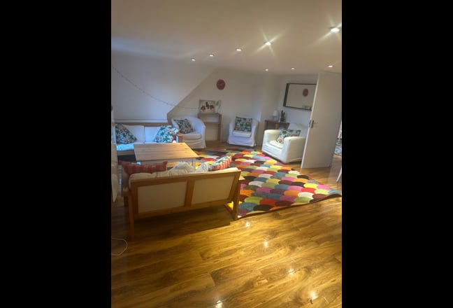 Beautiful cosy 1 bed en-suite all bills inc  Main Photo