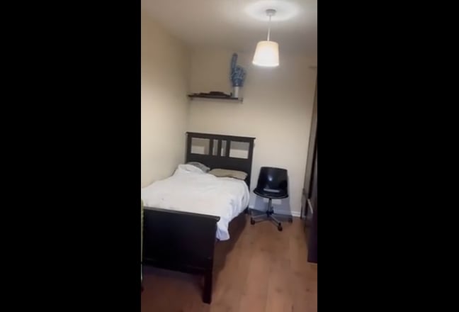 Large Double room in Uxbridge  Main Photo