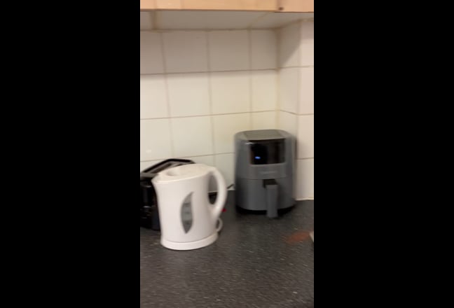 Sunny double room in friendly archway house Main Photo