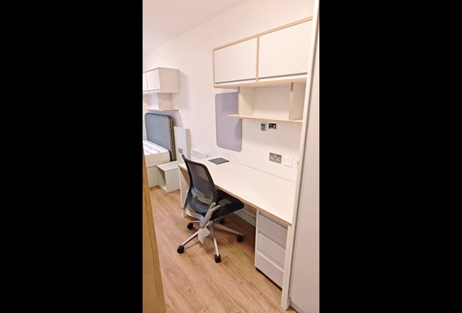 Studio with Meadows View - All Bills Included Main Photo