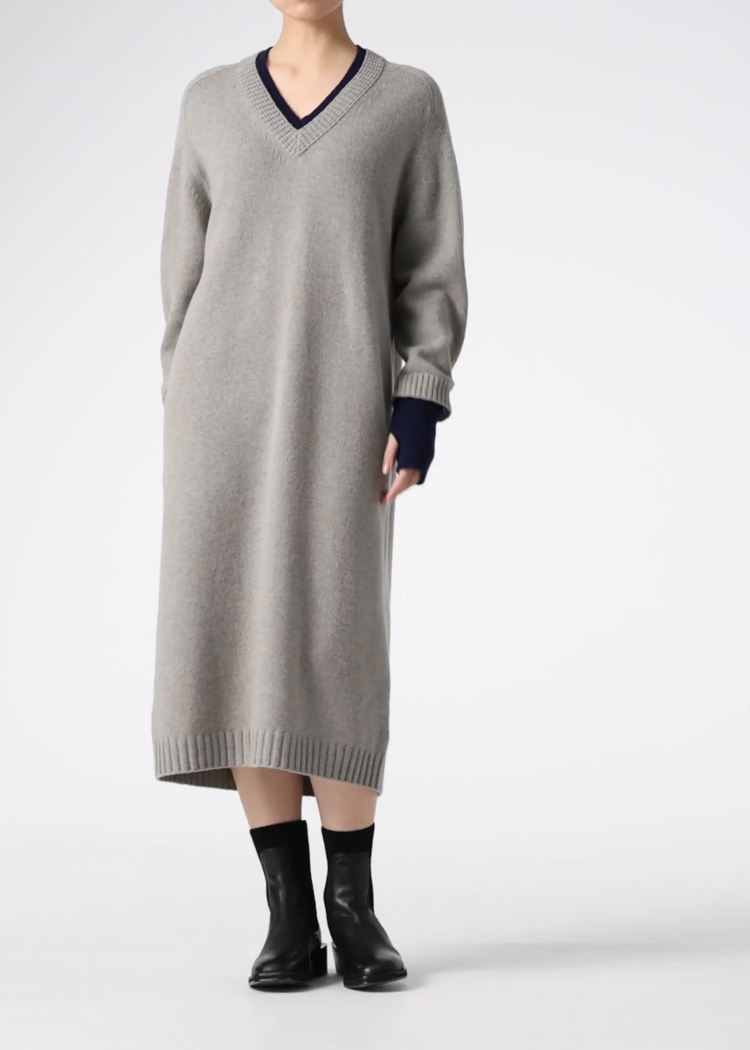 ウィメンズ レイヤードディテール ニットワンピース（グレー