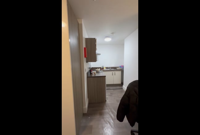 Tenancy takeover  Main Photo