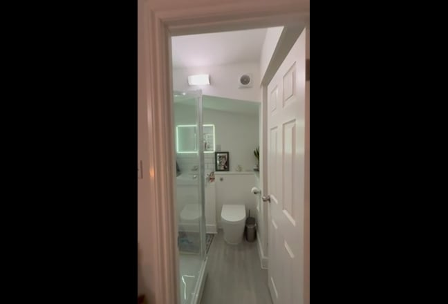 Fantastic Double Ensuite with Balcony Main Photo