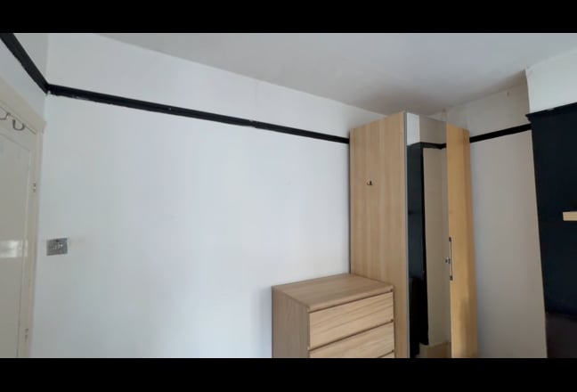 Large  Double  Bedroom  Main Photo