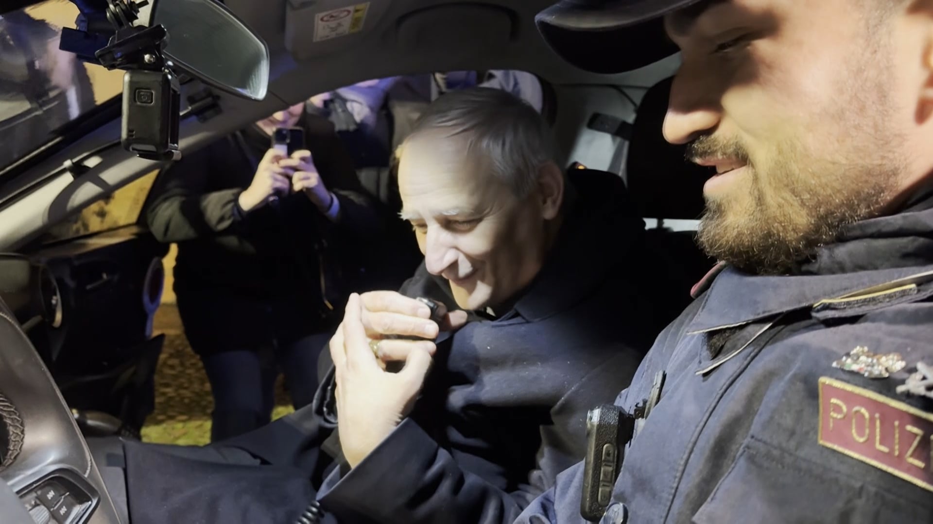 Il cardinale Zuppi alle forze dell’ordine: “Pare ci sia un assembramento di pastori, ma non intervenite”