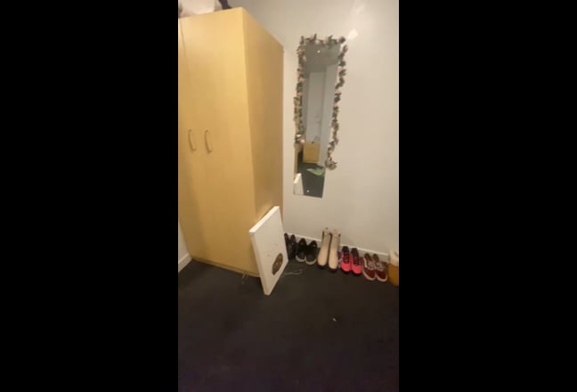 Large Ensuite Near DMU/ &pound;560/month (all bills inc) Main Photo