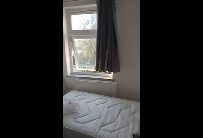 Single box room Main Photo