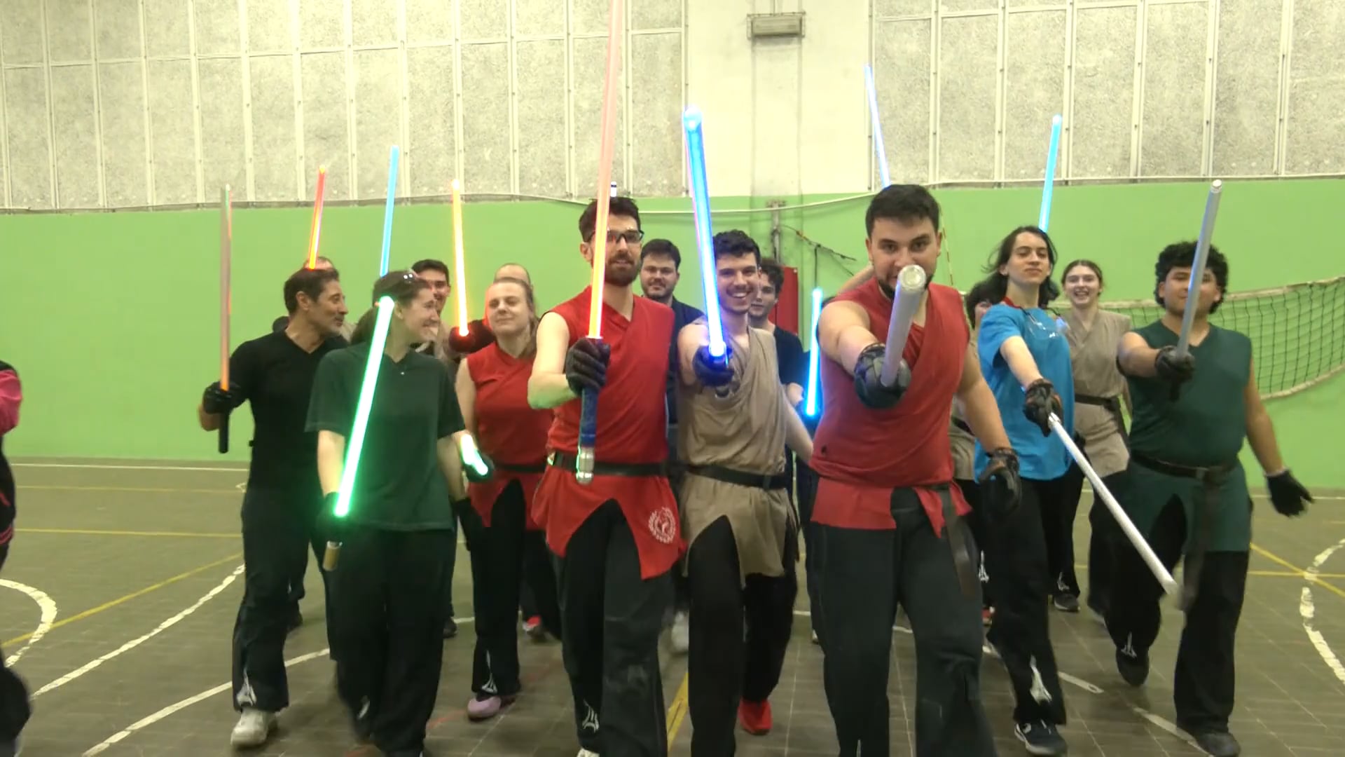 Tutti in palestra con la spade laser, a Bologna c’è il ‘lightsaber combat’