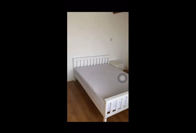 Good size single room. Main Photo