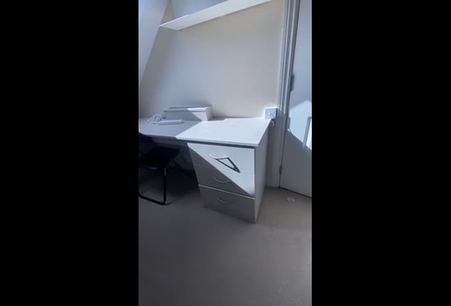 En-suite Tattenhoe Park Main Photo