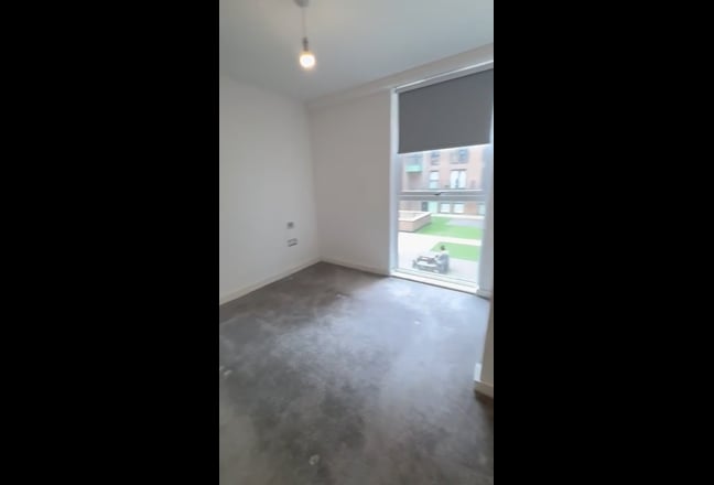 Bedroom to rent  Main Photo