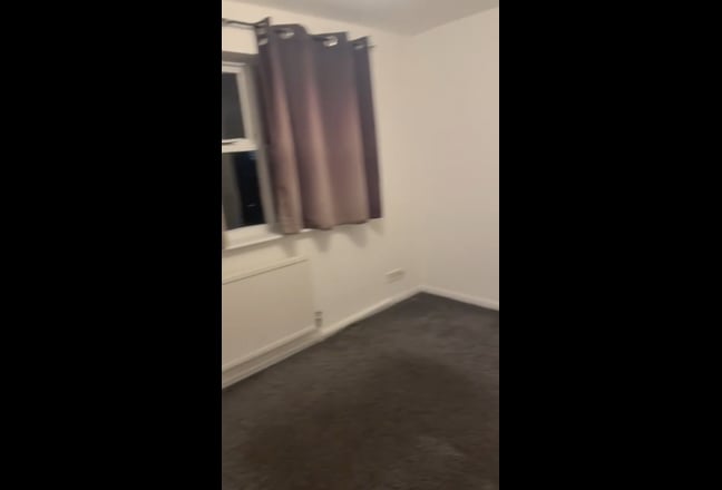 Room for rent Main Photo