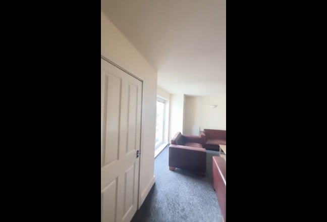 Robinson Road London, Colliers Wood, London, SW17 Main Photo