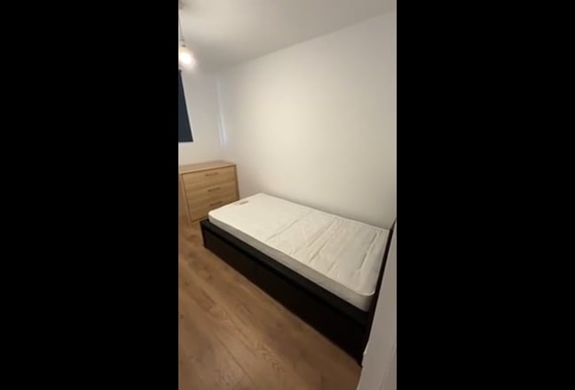 Newly Refurbished 2-Bedroom Annex Apartment Main Photo