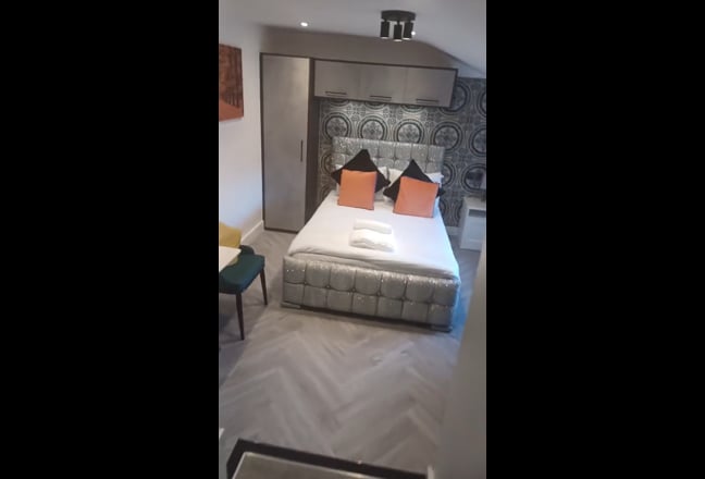 New: High Spec Designer Studio Style Room Main Photo