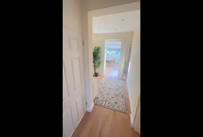 Double and Ensuit Rooms In Botley, Oxford. Main Photo