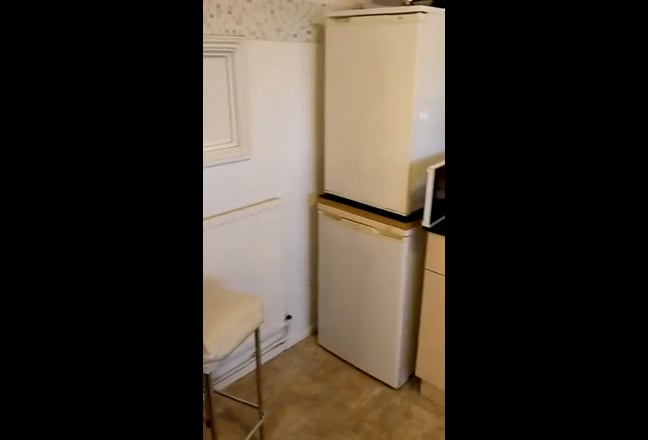 Large Double Room  Main Photo