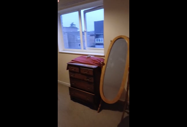 1 Double Room Available in a Flat/Apartment Main Photo