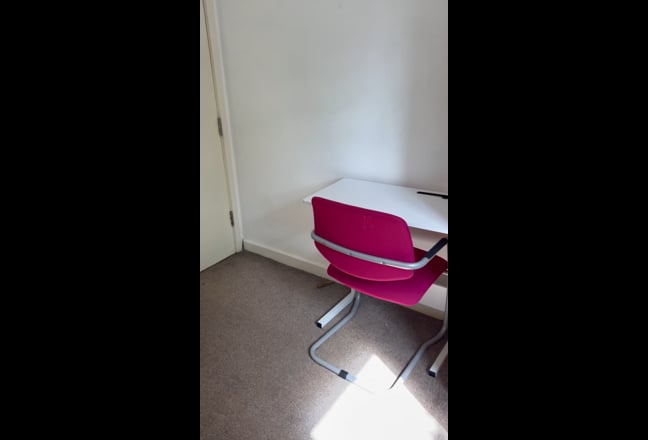 ✅Affordable Rm+Sink ✅ Bills inc.✅Parking ✅ Garden  Main Photo