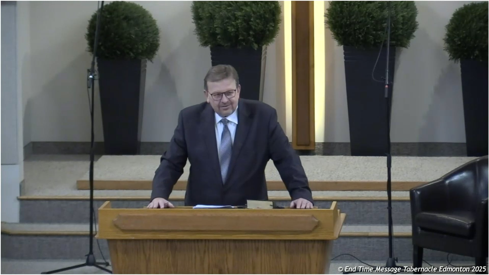 25-1228AM - Finding an Order in the Disorder