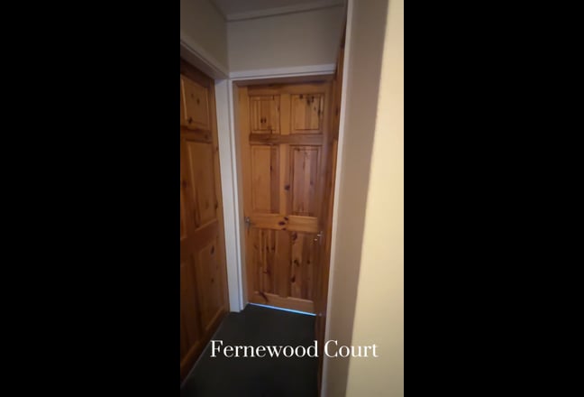 Room to let in a cozy flat in Roundhay Main Photo