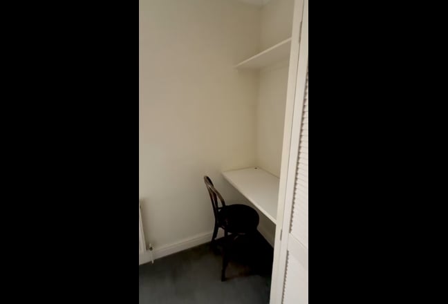  Beautiful Double room with ensuite- CB1 Main Photo