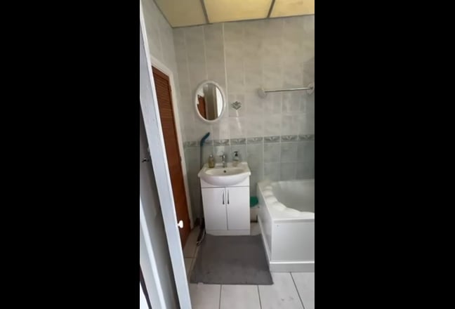 Single room Main Photo