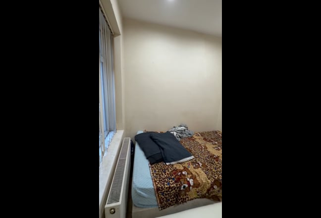 Single Room Available  Main Photo