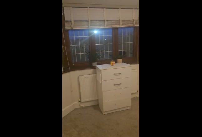 💎Cozy Double Room in Illford NOW💎 Main Photo