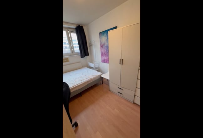 Great large room located Barbican Angel EC1V Main Photo