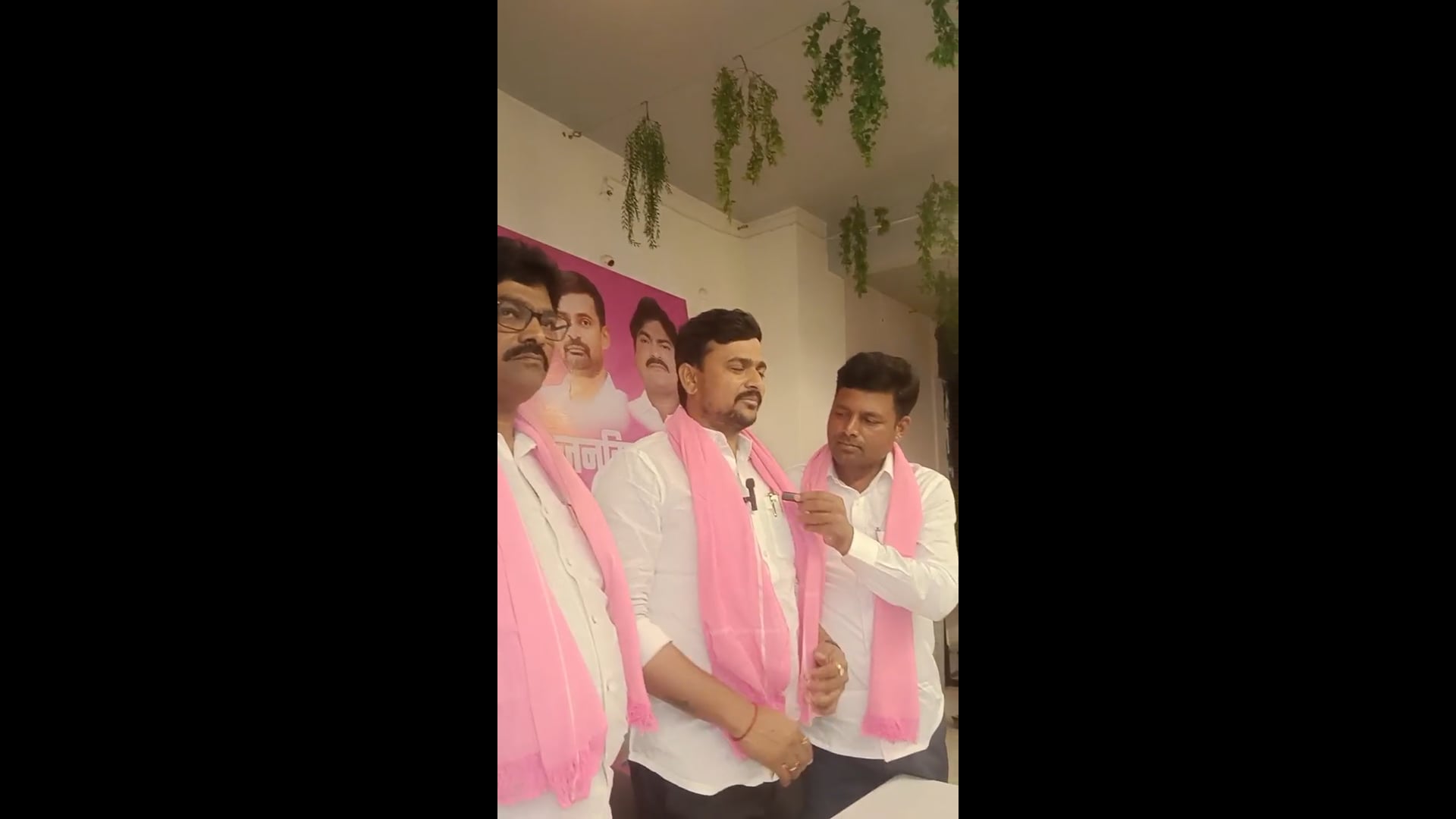 महारास्ट्र जनविकास पार्टी अब पूरे चुनाव लड़ेगी जी प और पंचायत समिति --पक्ष प्रमुख शंकर बोलमवार सोबत मोइज करखेलिकर,