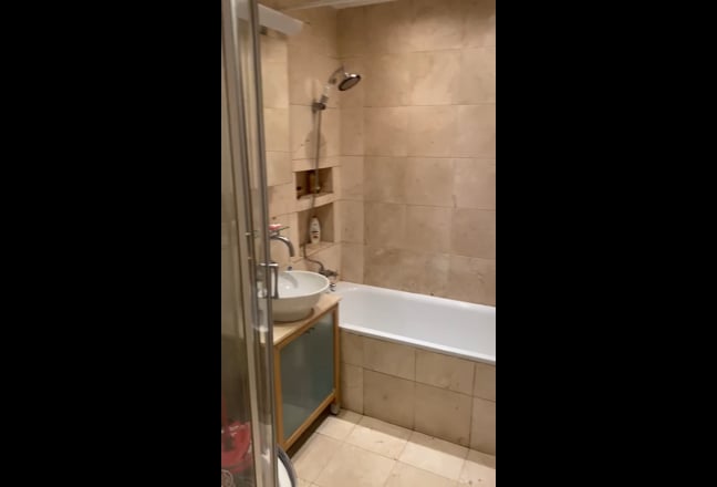 Central(ish) London rooms - to be taken ASAP Main Photo