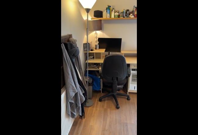 Double room available in M13 near UOM Main Photo