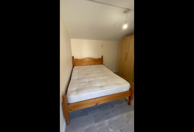 1 bedroom flat  Main Photo