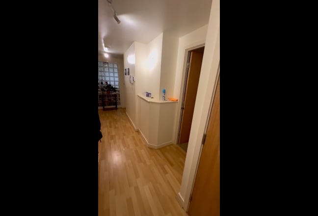 Double Room with own bathroom inc balcony and lift Main Photo