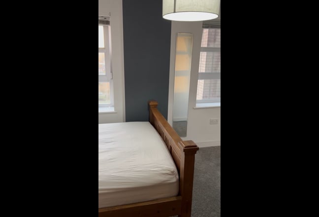 Large Double En-Suite Room &pound;600  Main Photo