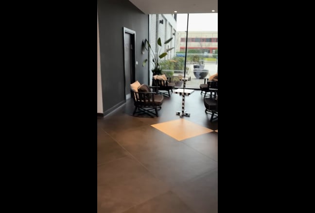 Modern flat in Media City Main Photo