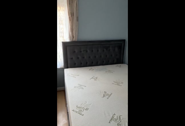 Spare Room to Rent - Professionals Only  Main Photo