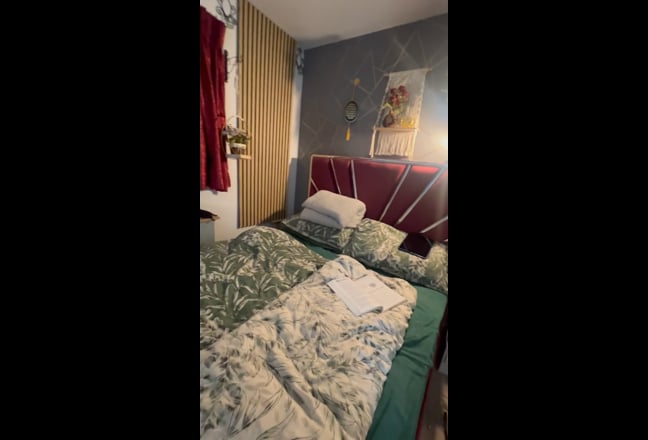 Room to let near Princess Alexandra Hospital Main Photo