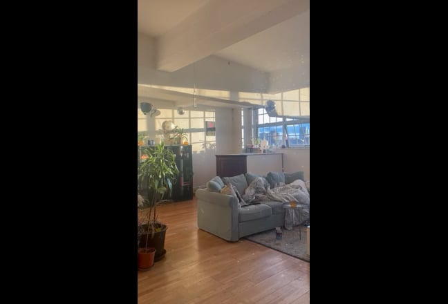 Large room Kingsland Road  Main Photo