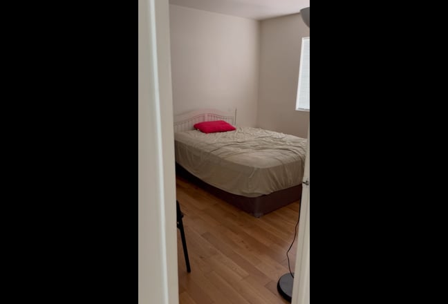 2 bed 3 bath townhouse  Main Photo