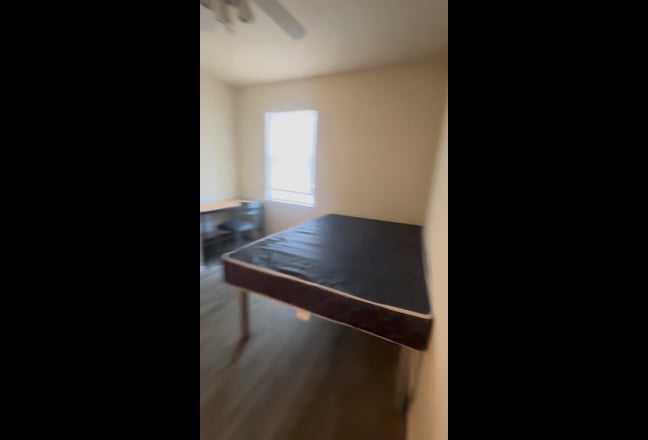 Room and Private Bathroom for Rent  Main Photo