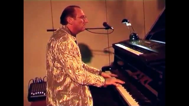 `Votre pianiste aux mille mélodies` Dominique SAINT-CLAIR