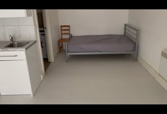 Sublet available for Studio flat near old Kent roa Main Photo