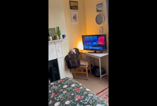 En-suite Double room available now in Kensal Rise  Main Photo