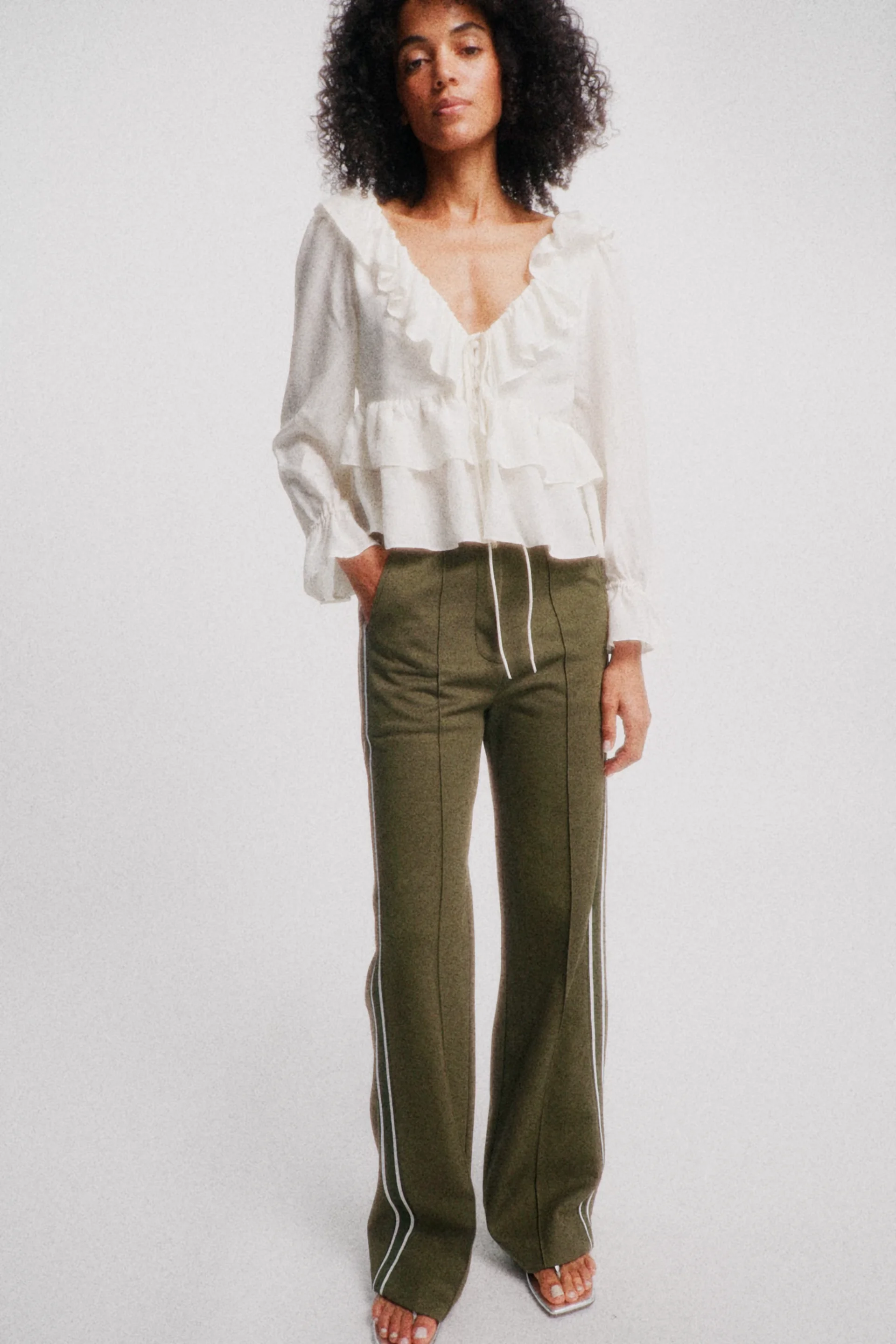 meguri megutte Antique Blouse バイカラー2way PLAYFUL VOLUMES blouse | Dorothee Schumacher