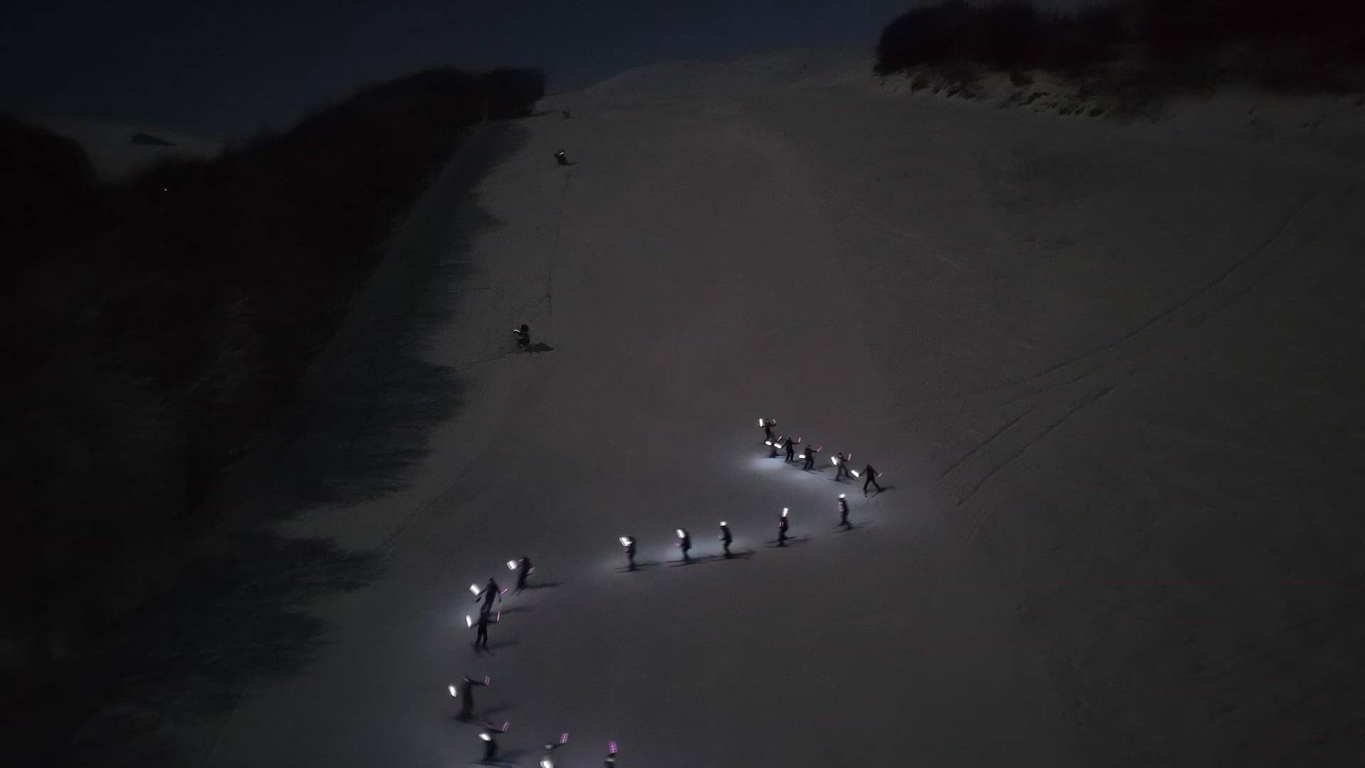 Tradizionale fiaccolata dei maestri di sci al Corno alle Scale