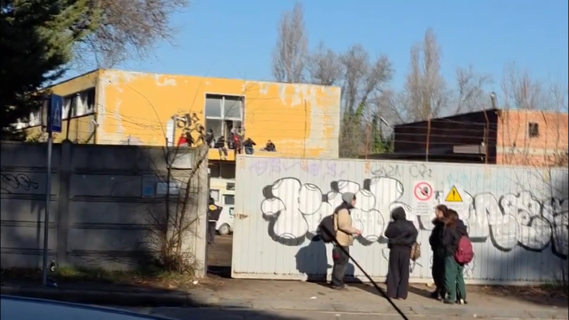 Rave party all’ex Stamoto, identificate 300 persone