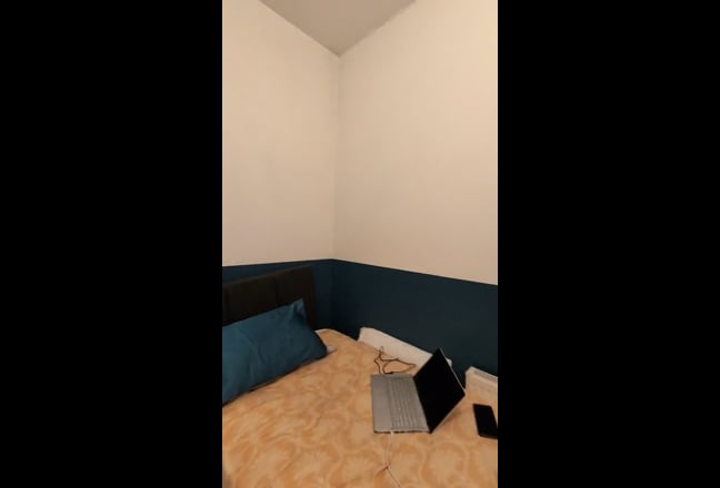 Ensuite available in L17 Main Photo